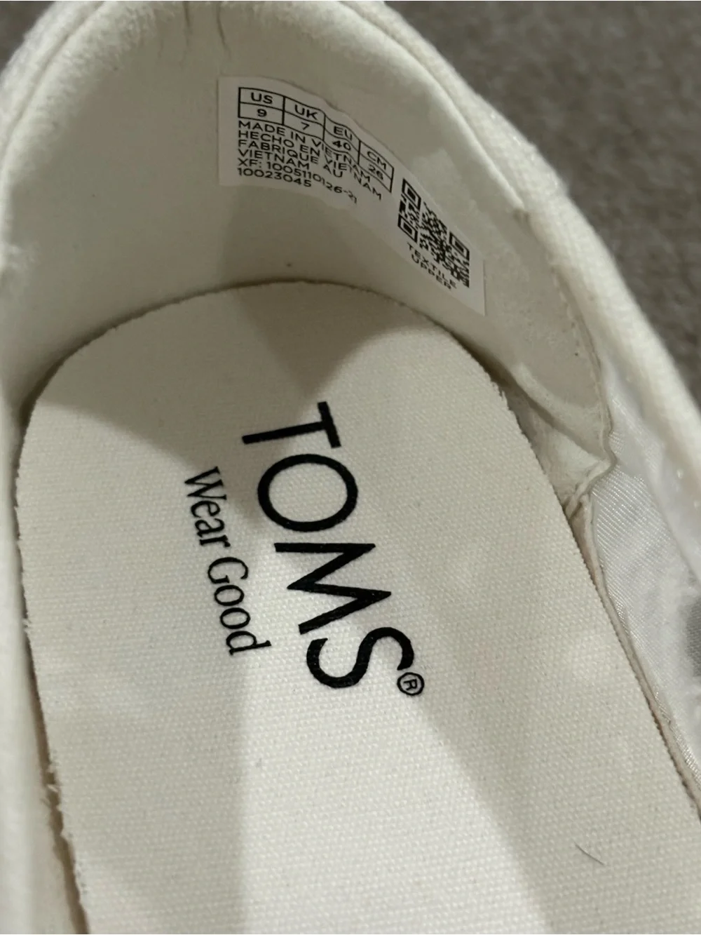Toms White Lace Espadrille Platform Slip-Ons White Floral Crochet